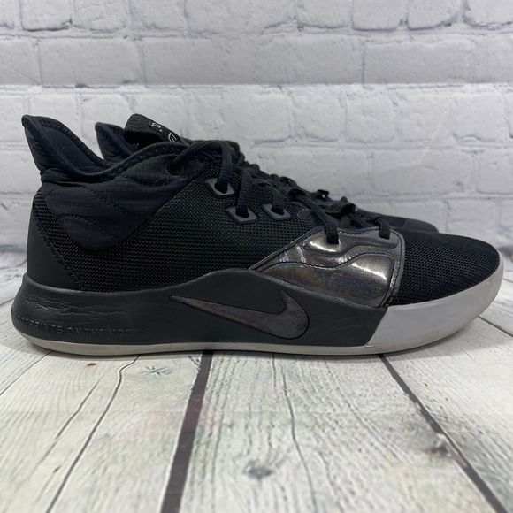 Nike Sneakers Men's 10.5 M  PG 3 Iridescent 2019 Running Shoes A02607-003 - Picture 1 of 12